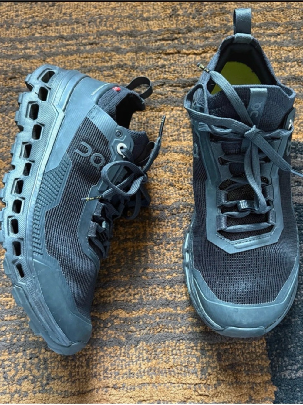 On Running Men’s Cloudventure Trail Shoes - Black